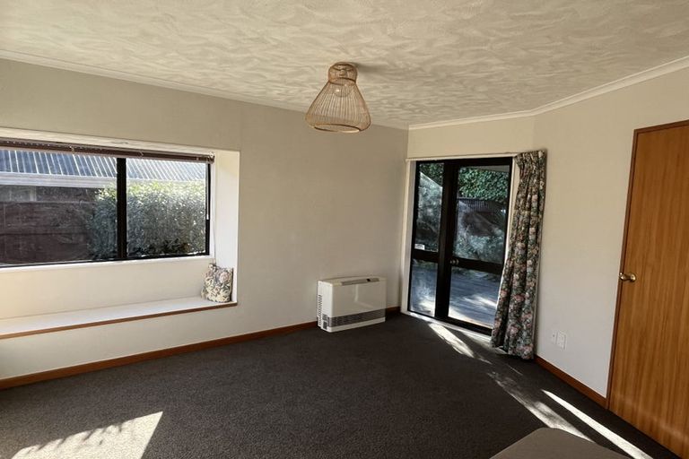 Photo of property in 9a Phoenix Avenue, Hokowhitu, Palmerston North, 4410
