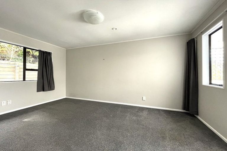 Photo of property in 128 Ironside Road, Johnsonville, Wellington, 6037