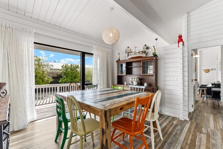 Photo of property in 105 Ladies Mile, Manly, Whangaparaoa, 0930