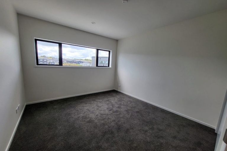 Photo of property in 202/3 Newelm Lane, Flat Bush, 2019