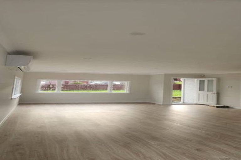 Photo of property in 5 Lane Road, Weymouth, Auckland, 2103