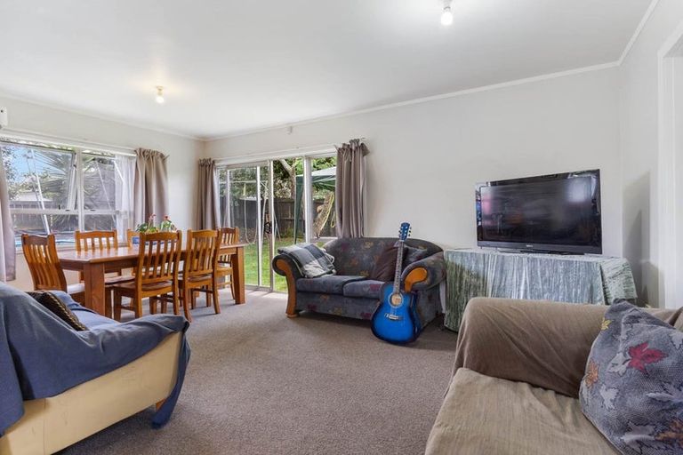 Photo of property in 1/50 John Walker Drive, Manurewa, Auckland, 2102