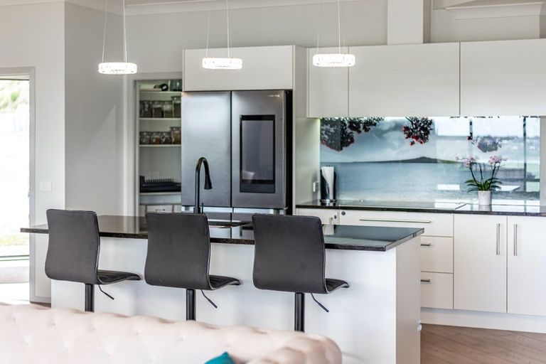 Photo of property in 34 John Burke Drive, Aotea, Porirua, 5024