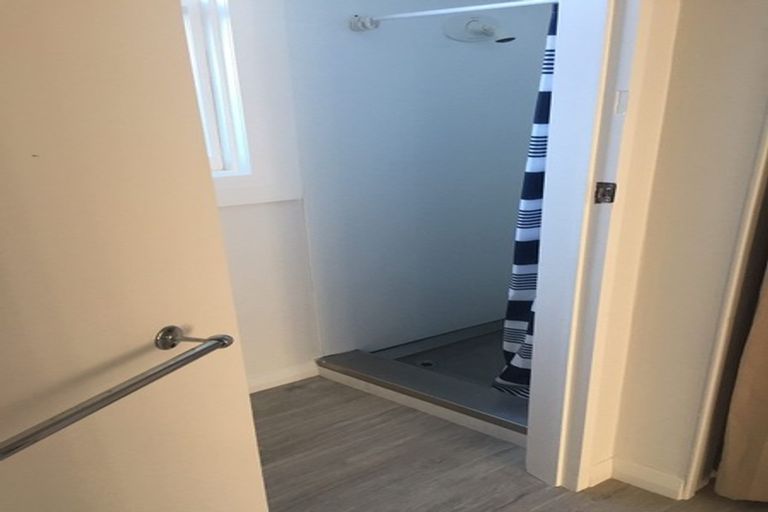 Photo of property in 2/45 Stanley Street, Berhampore, Wellington, 6023