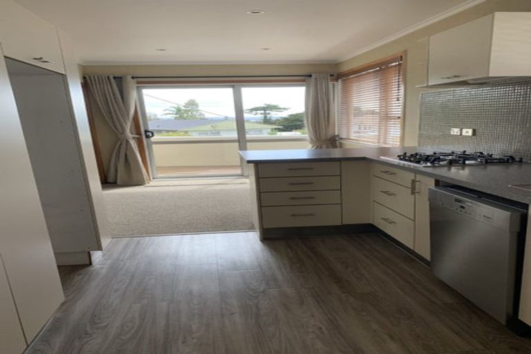 Photo of property in 30a Te Atatu Road, Te Atatu South, Auckland, 0610