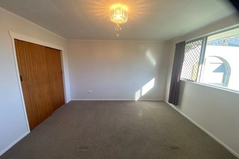 Photo of property in 1/801 Hastings Street North, Hastings, 4122