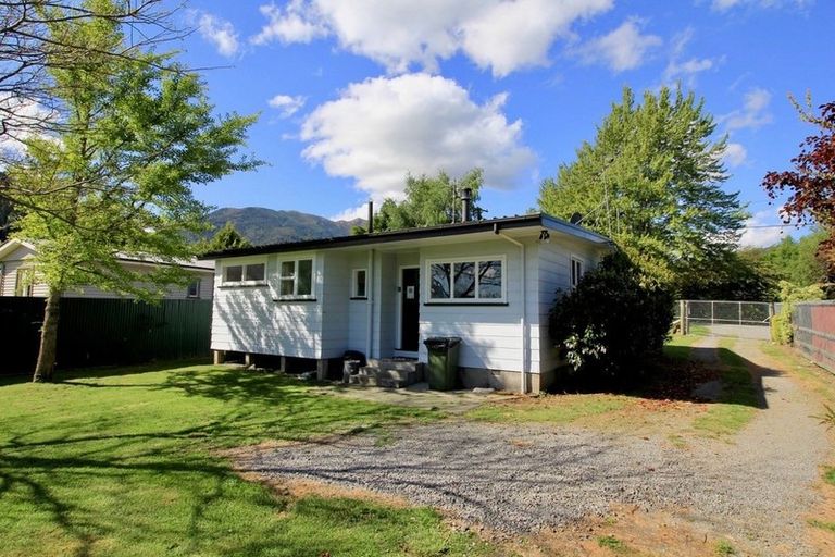 Photo of property in 4 Bristol Street, Hanmer Springs, 7334