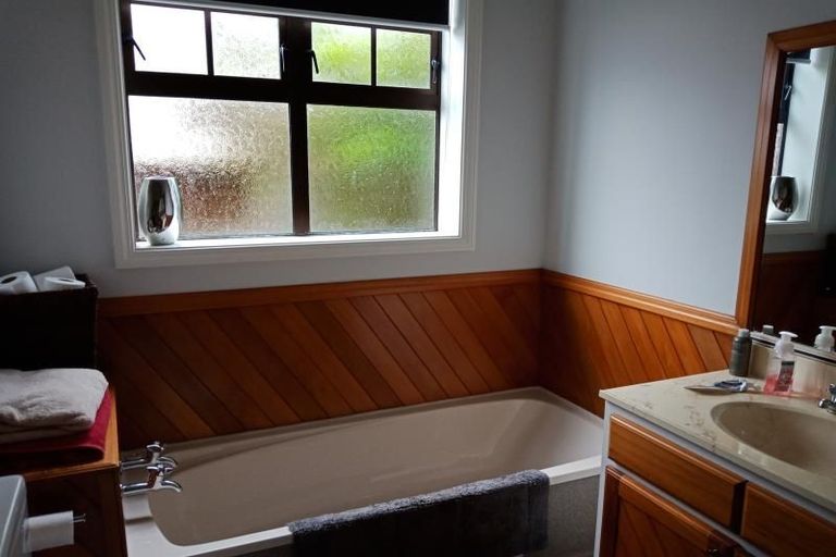 Photo of property in 5 Anderson Grove, Epuni, Lower Hutt, 5011