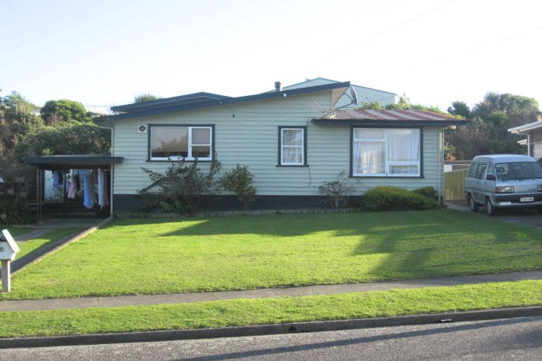 Photo of property in 11 Paenui Street, Titahi Bay, Porirua, 5022