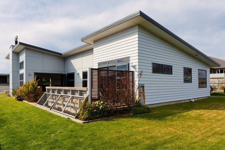 Photo of property in 43 Miromiro Drive, Kaikoura, 7300