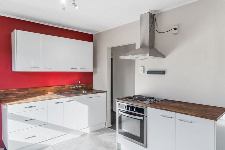 Photo of property in 3 Inwoods Road, Parklands, Christchurch, 8083