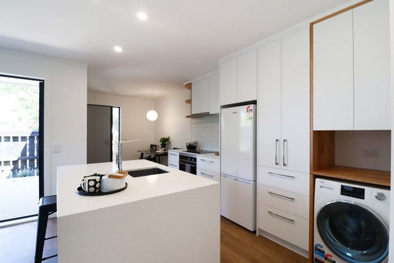 Photo of property in 23b Fraser Crescent, Elderslea, Upper Hutt, 5018