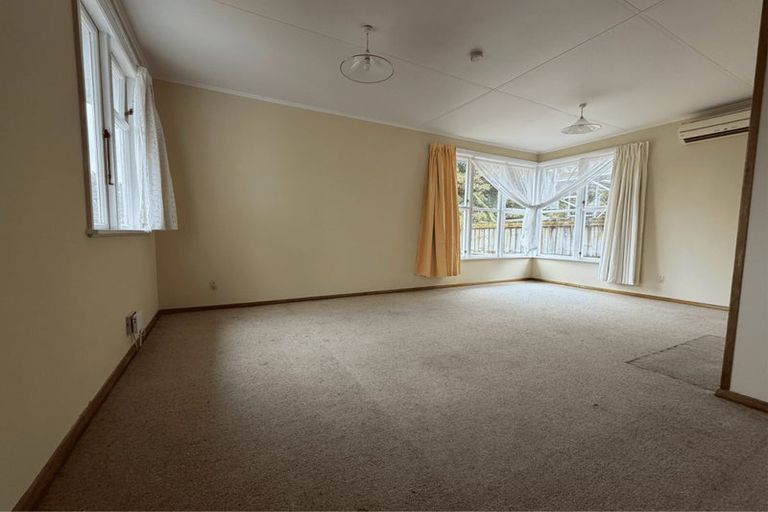 Photo of property in 18 Hinemoa Street, Levin, 5510