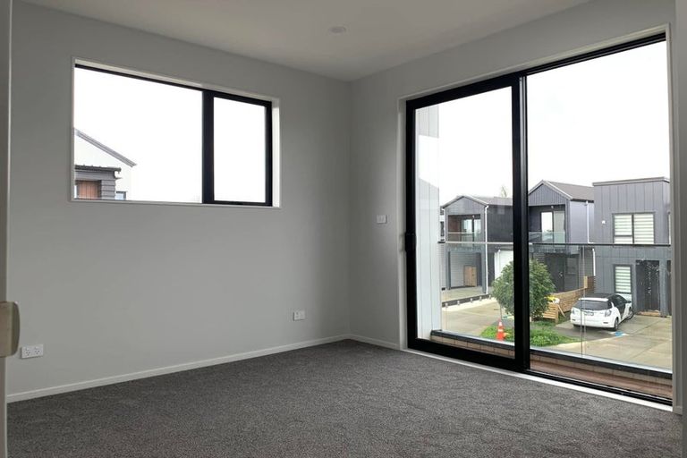 Photo of property in 3 Taiaha Street, Papakura, 2110