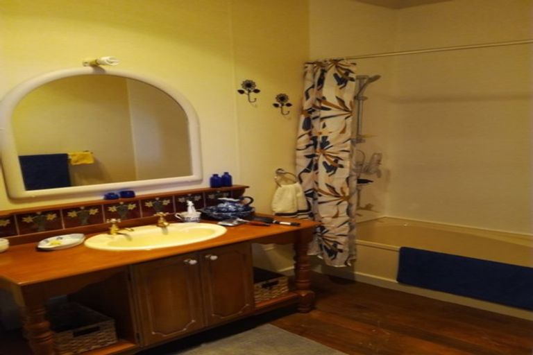 Photo of property in 858 Papatotara Road, Papatotara, Tuatapere, 9691