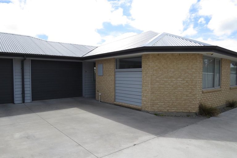 Photo of property in 2/486 Armagh Street, Linwood, Christchurch, 8011