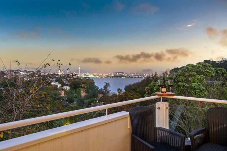 Photo of property in 34a Rawene Road, Birkenhead, Auckland, 0626