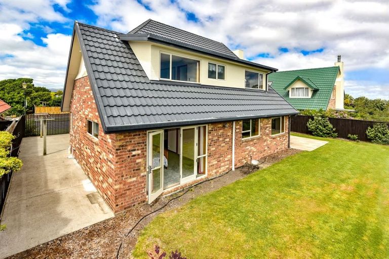 Photo of property in 1 Evenwood Place, Waimairi Beach, Christchurch, 8083