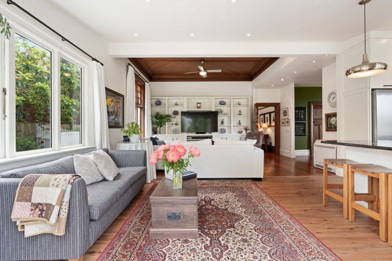 Photo of property in 5 Merlin Street, Roslyn, Dunedin, 9010