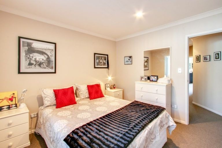 Photo of property in 21 Merlot Drive, Greenmeadows, Napier, 4112