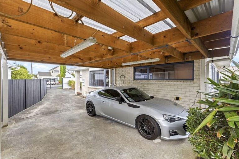 Photo of property in 34 Pine Road, Orewa, 0931