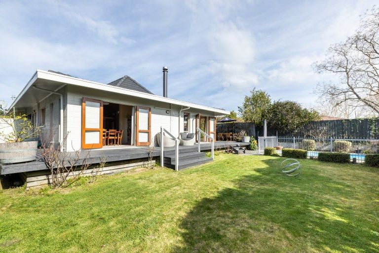 Photo of property in 35a Lucknow Road, Havelock North, 4130