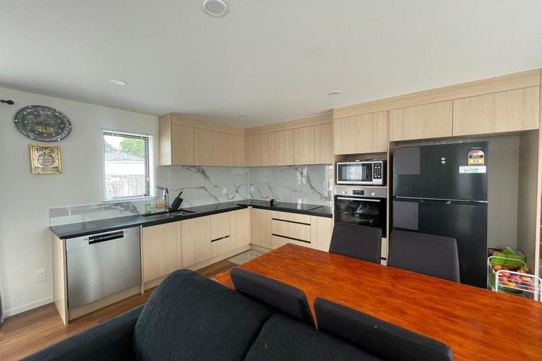 Photo of property in 52 Landon Avenue, Mangere East, Auckland, 2024