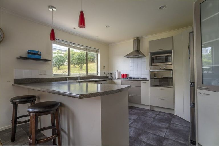 Photo of property in 29 Erlestoke Crescent, Churton Park, Wellington, 6037