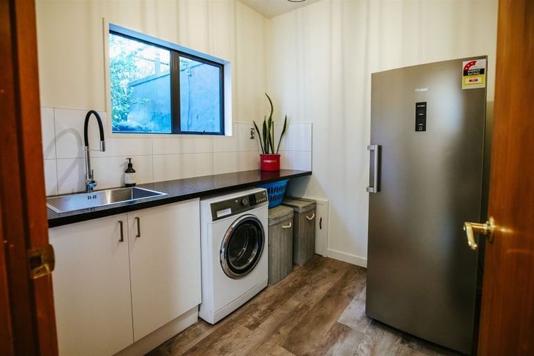 Photo of property in 70 Lagoon Avenue, Albert Town, Wanaka, 9305