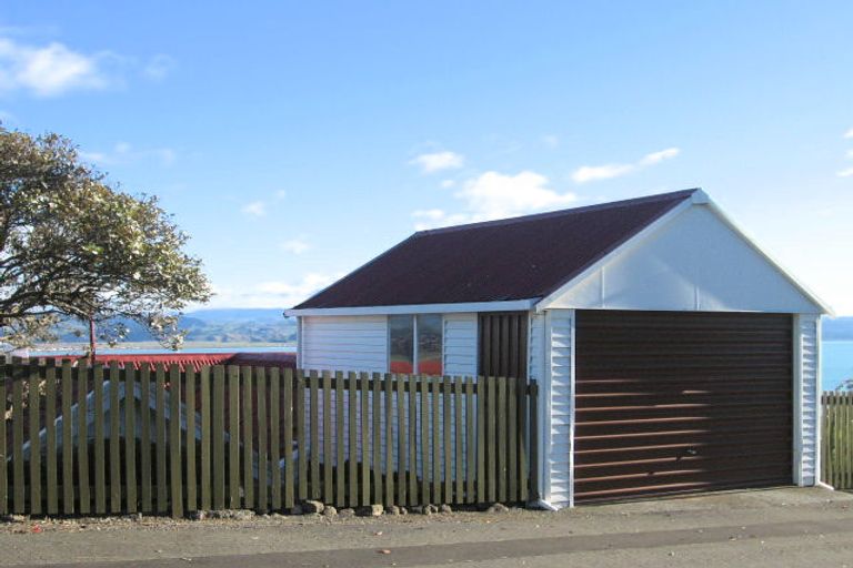 Photo of property in 10 Roslyn Road, Bluff Hill, Napier, 4110