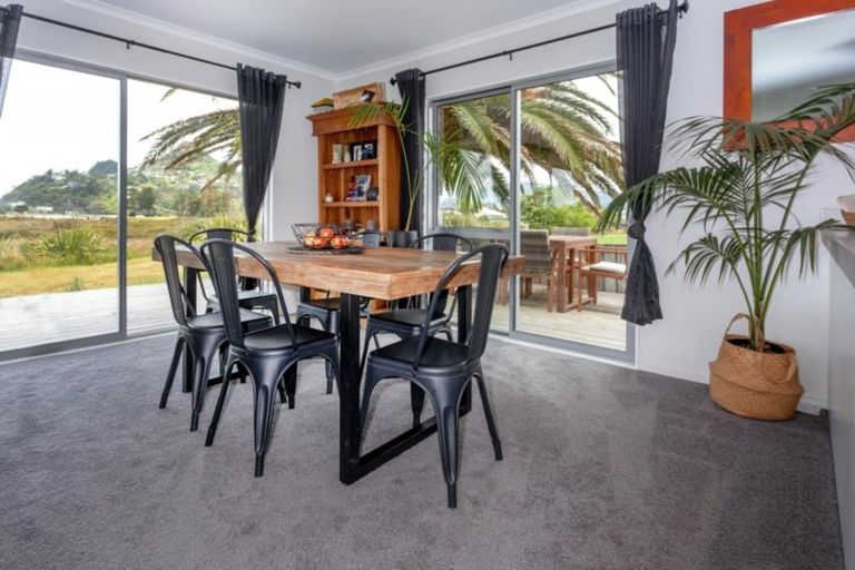Photo of property in 40 Tairua Palms Place, Tairua, 3508