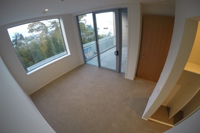 Photo of property in 203/585 Beach Road, Rothesay Bay, Auckland, 0630