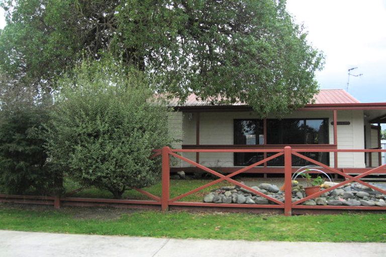 Photo of property in 14 Holden Avenue, Haumoana, 4102