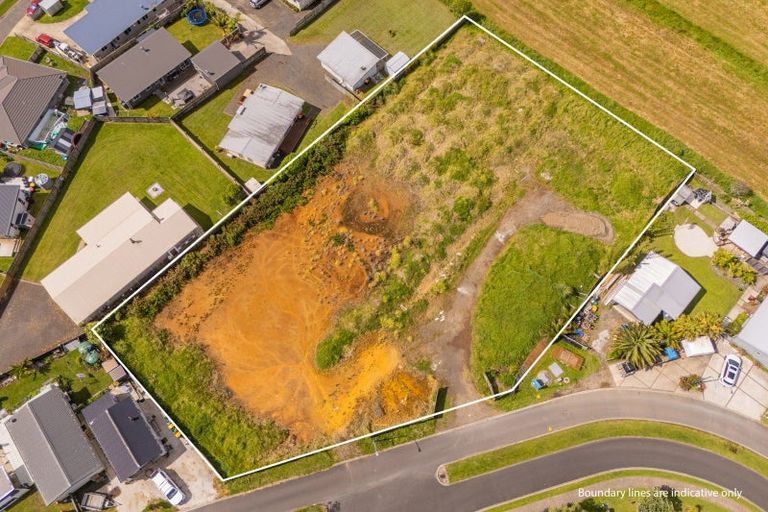 Photo of property in 18 Carina Way, Whitianga, 3510