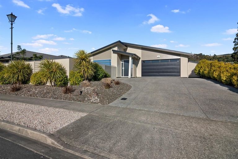 Photo of property in 12 Woodstock Place, Stoke, Nelson, 7011