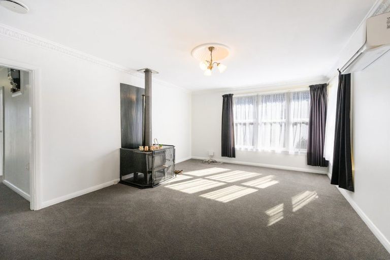 Photo of property in 33 Manchester Street, Takaro, Palmerston North, 4412