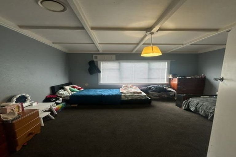 Photo of property in 38 Mana Esplanade, Paremata, Porirua, 5026
