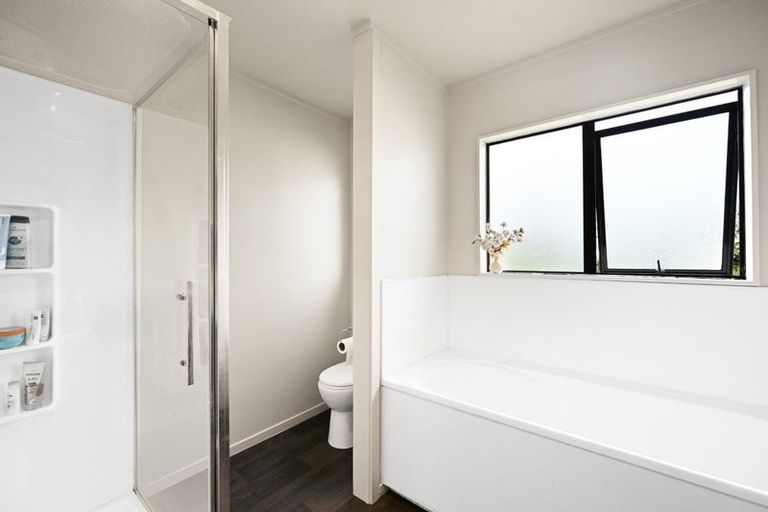 Photo of property in 68 Garland Drive, St Andrews, Hamilton, 3200