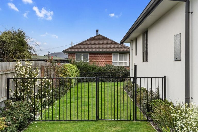 Photo of property in 16b Ottawa Road, Wainoni, Christchurch, 8061