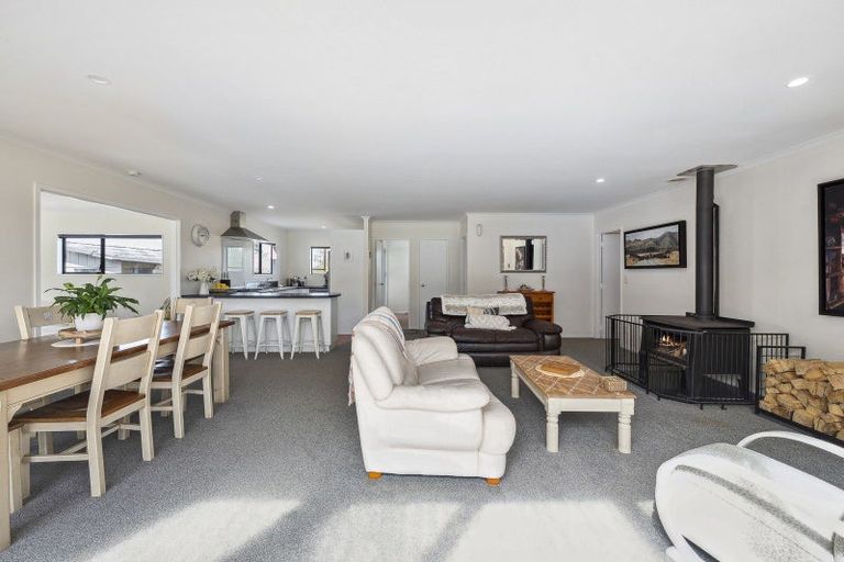 Photo of property in 1201 Oturoa Road, Hamurana, Rotorua, 3072