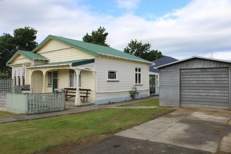 Photo of property in 72 Durham Street, Winton, 9720