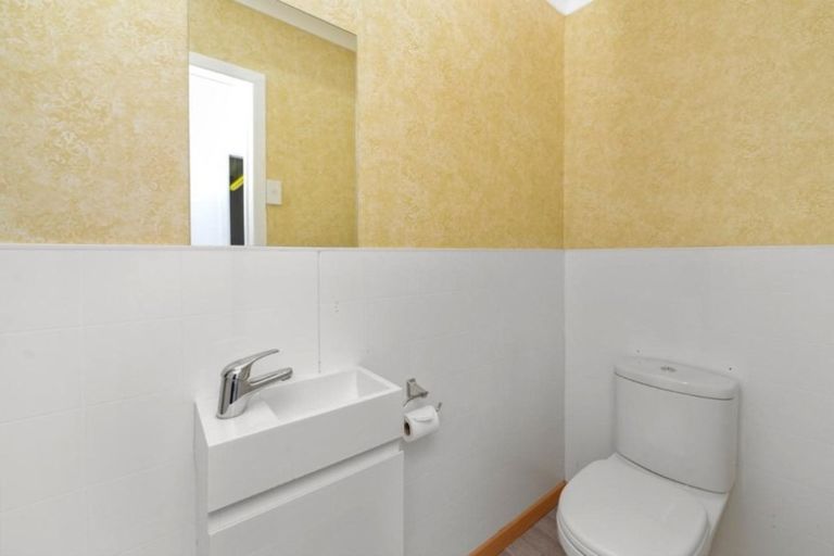 Photo of property in 65 Tarewa Road, Rotorua, 3010