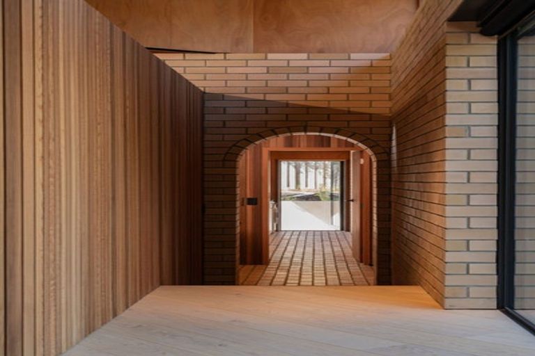 Photo of property in 109b Cliffs Road, Saint Clair, Dunedin, 9012