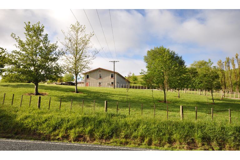 Photo of property in 475 Ahuroa Road, Puhoi, Warkworth, 0994