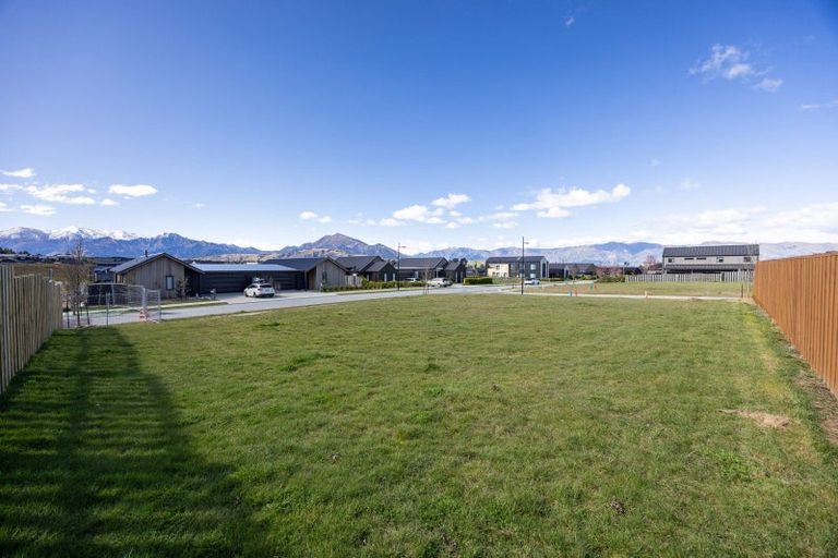Photo of property in 59 Mount Nicholas Avenue, Wanaka, 9305
