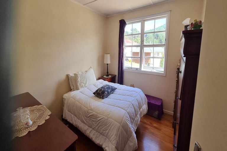 Photo of property in 67 Montreal Grove, Kingston, Wellington, 6021