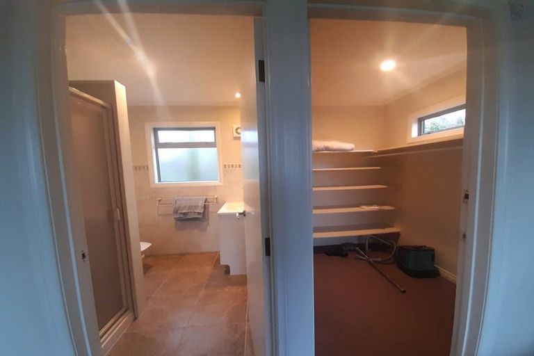 Photo of property in 7 Weka Road, Waipahihi, Taupo, 3330