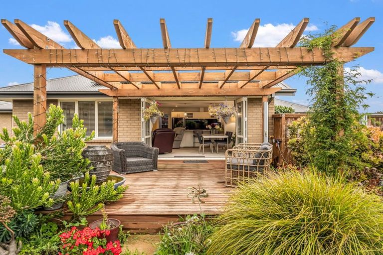 Photo of property in 6 Ormandy Court, Amberley, 7410