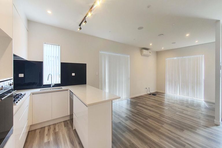 Photo of property in 16 Perkins Street, Papakura, 2110