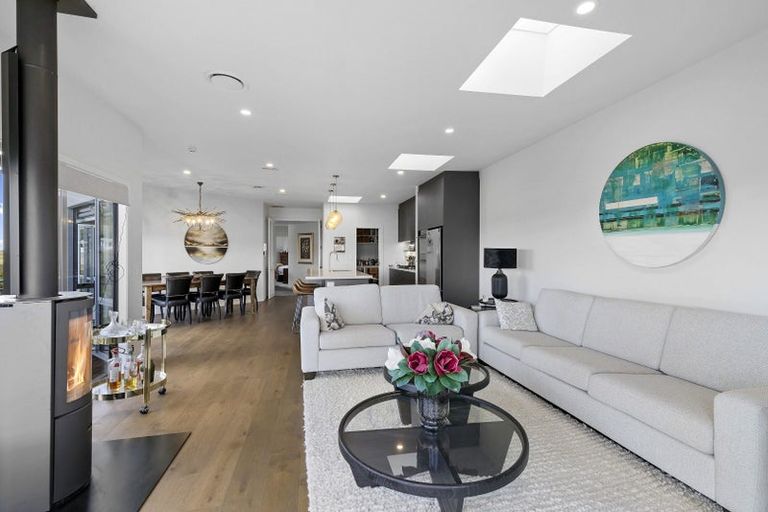 Photo of property in 88 View Road, Houghton Bay, Wellington, 6023